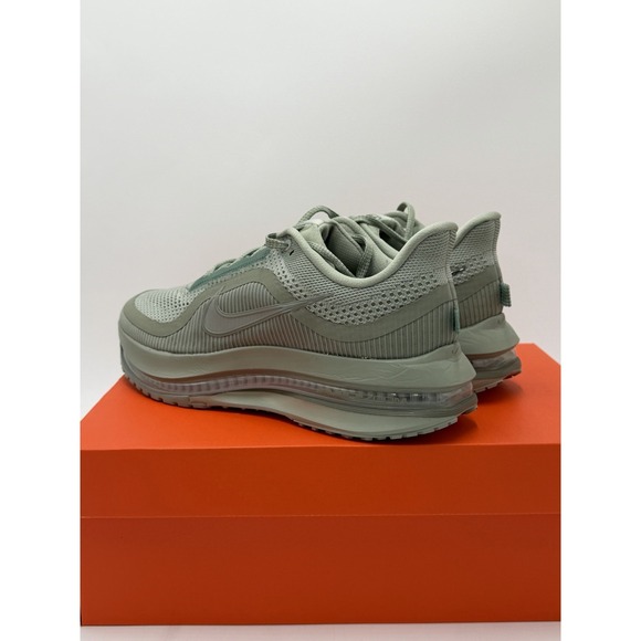 Nike Pegasus Premium Size 9.5 Mens Jade Horizon Light Army Sneakers HQ2592-300
